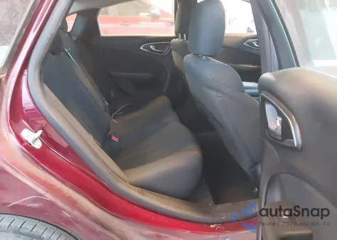 2016 Chrysler 200 Limited z USA, uszkodzony, nr VIN 1C3CCCAB3GN129440